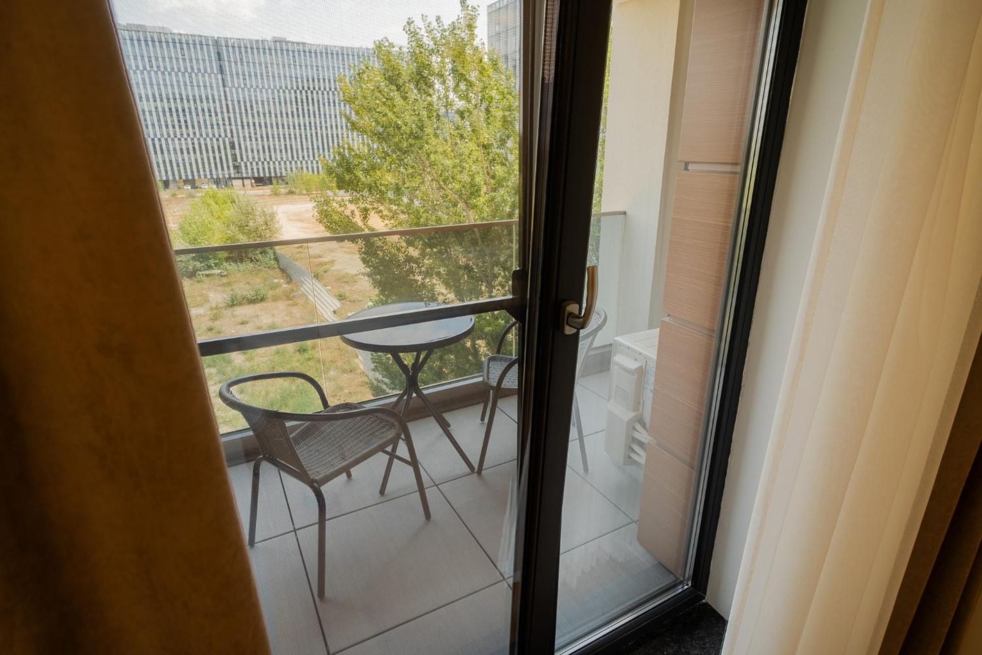 Amazing View Apartments - Iuliu Maniu & Politehnica Park Bucarest Exterior foto