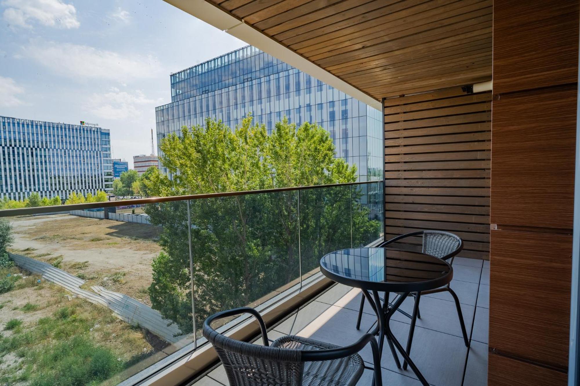 Amazing View Apartments - Iuliu Maniu & Politehnica Park Bucarest Exterior foto